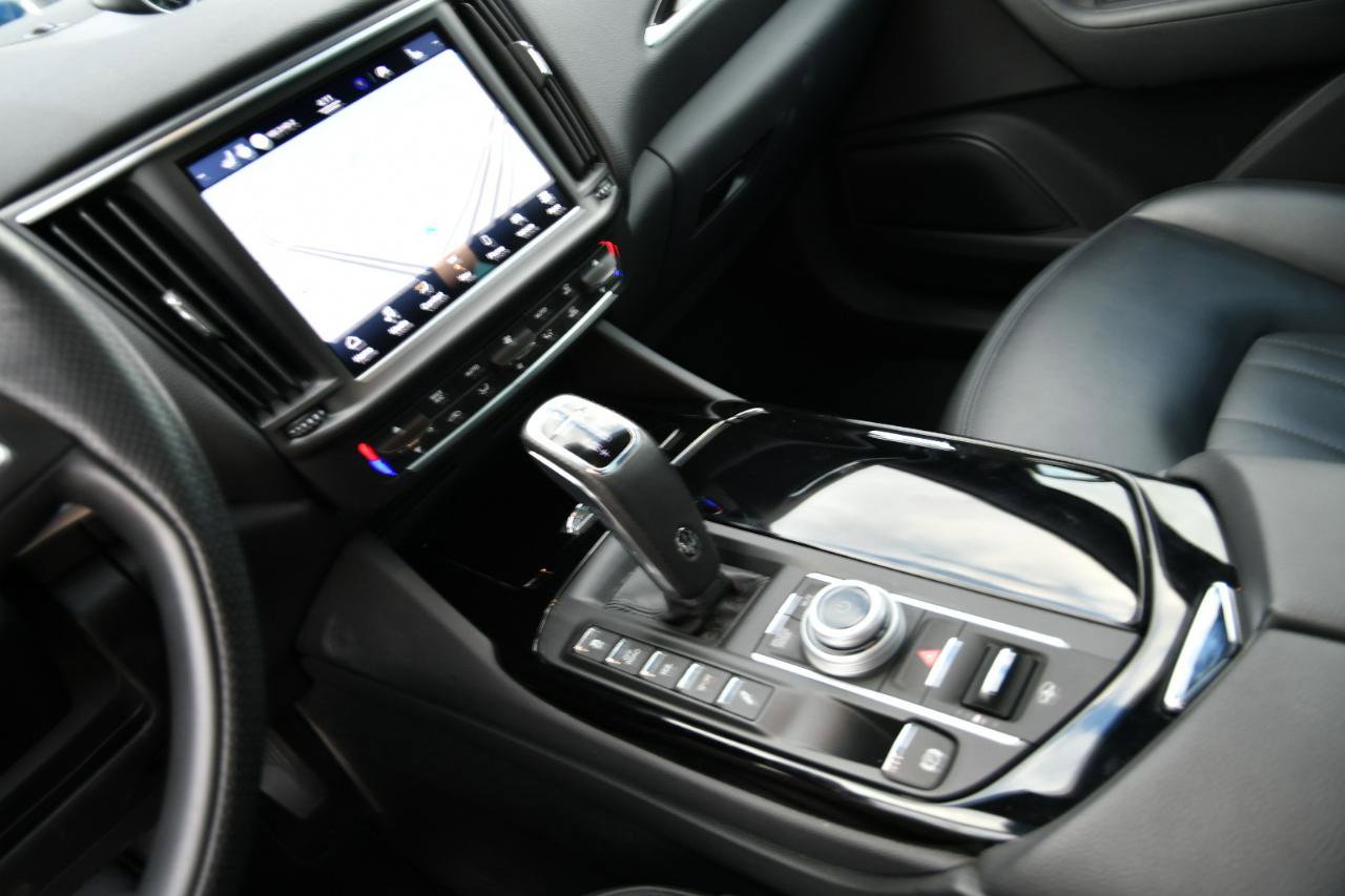 Used 2023 Maserati Levante Modena AWD/4WD image 18