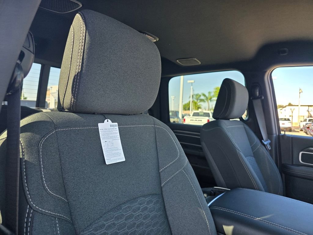 New 2026 RAM 2500 Big Horn AWD/4WD image 12