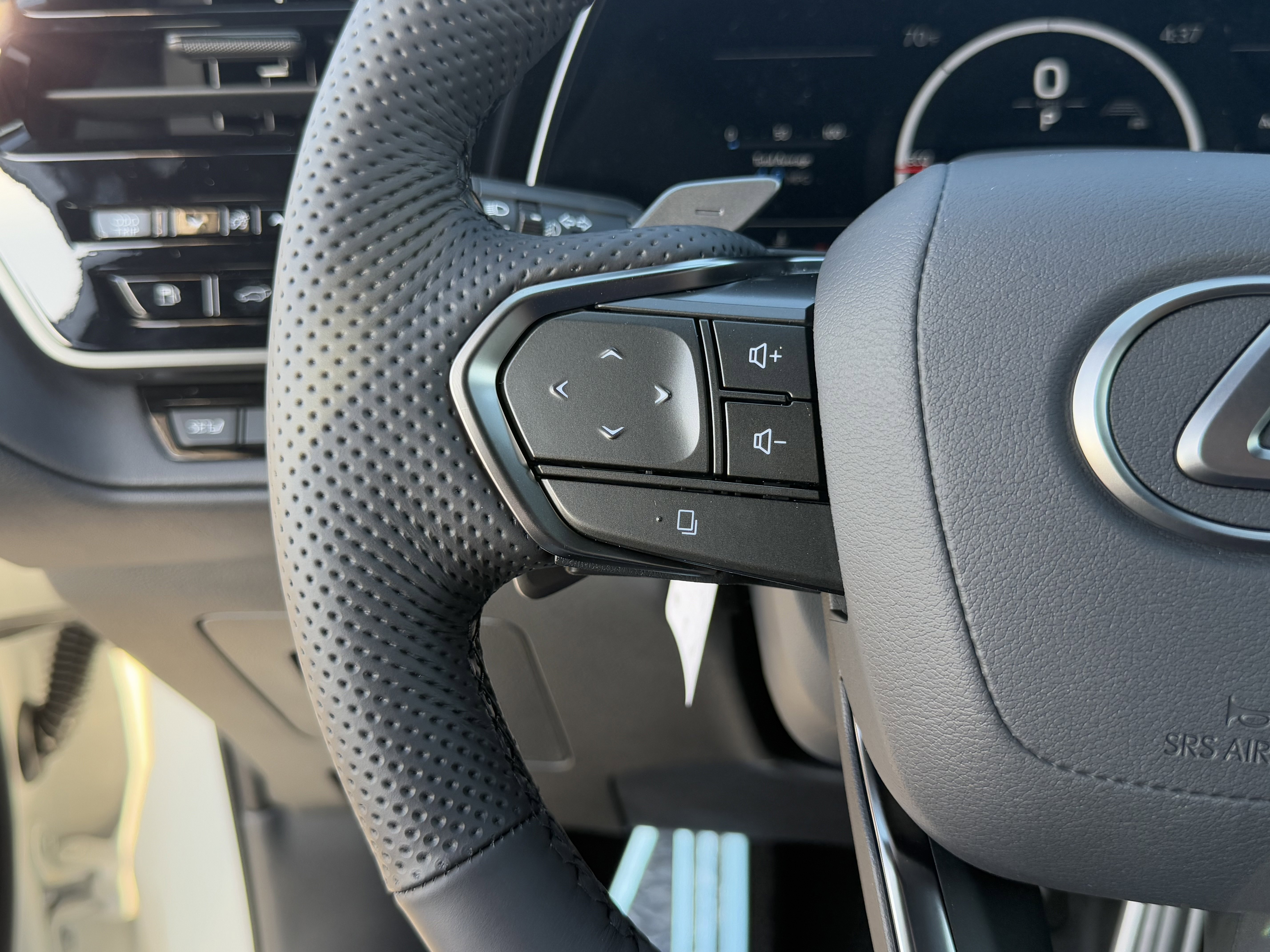 New 2026 Lexus TX 500h AWD image 22