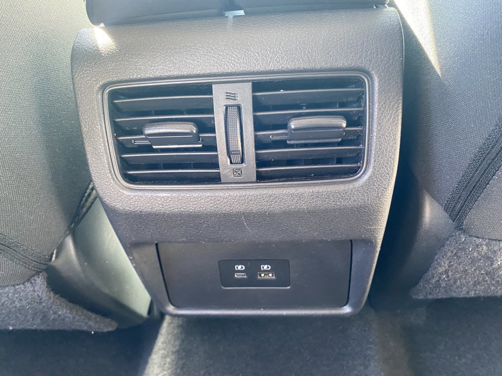 Used 2022 Nissan Rogue SV FWD image 23