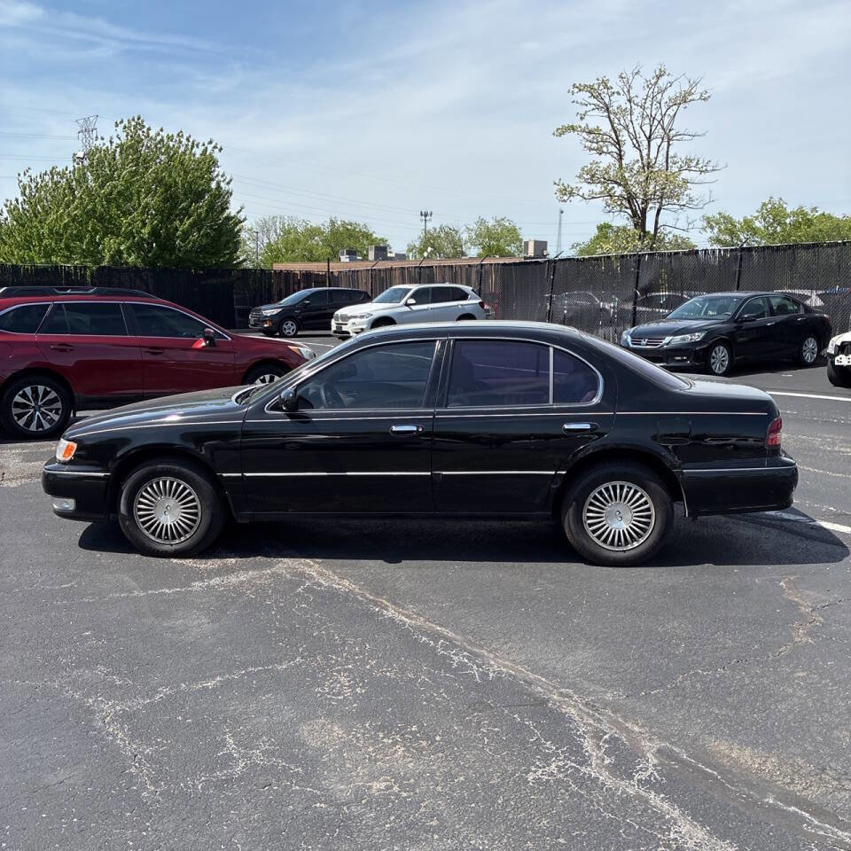 Used 1996 INFINITI I30 FWD image 3