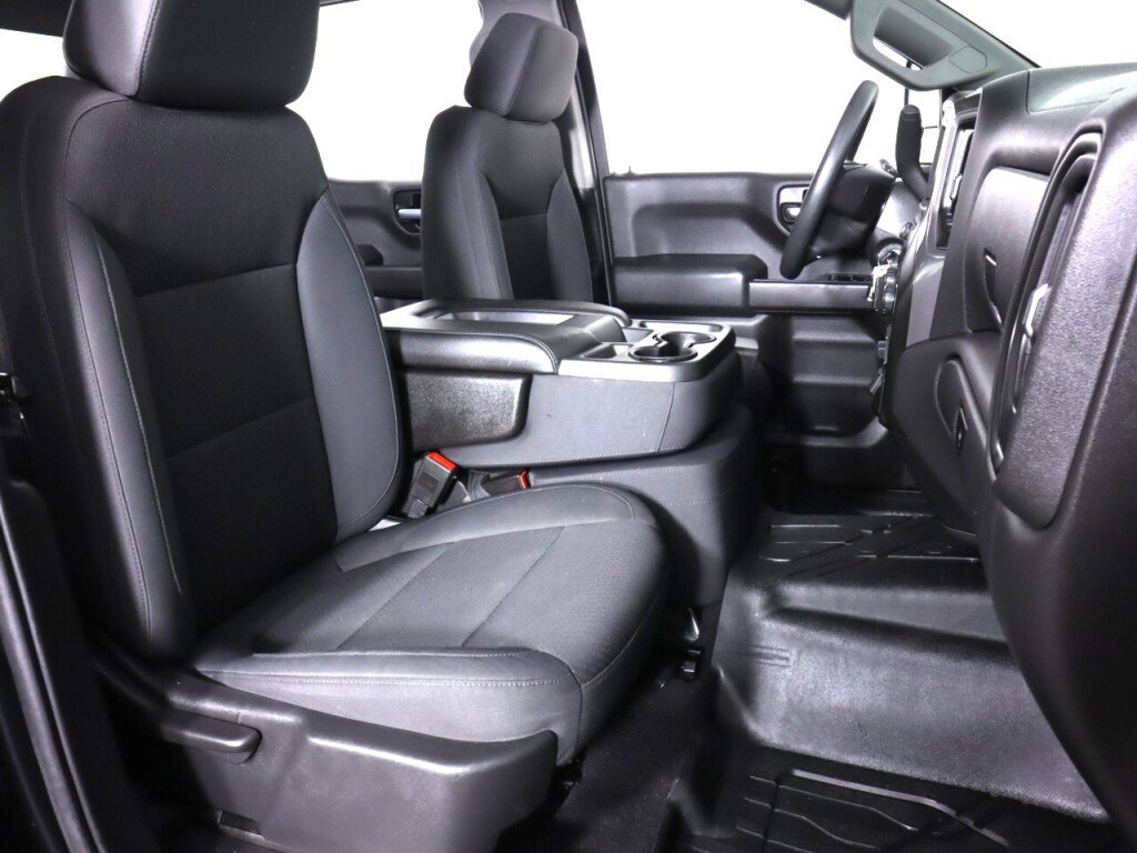 Used 2019 Chevrolet Silverado 1500 Custom w/ Custom Max Trailering Package AWD/4WD image 39