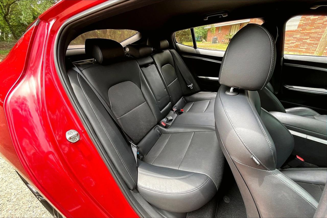 Used 2018 Kia Stinger GT RWD image 22