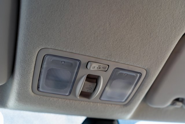 Used 2022 Hyundai Venue SEL image 35