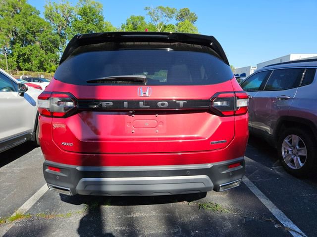 Used 2024 Honda Pilot Touring image 8