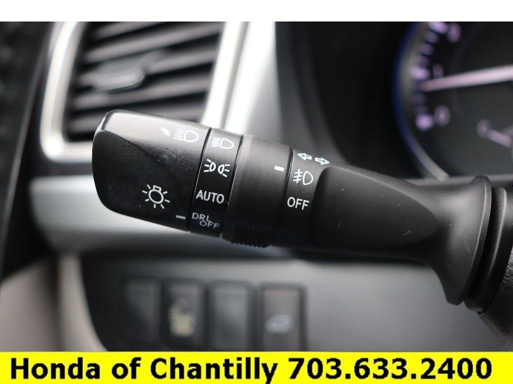 Used 2016 Toyota Highlander Limited image 12