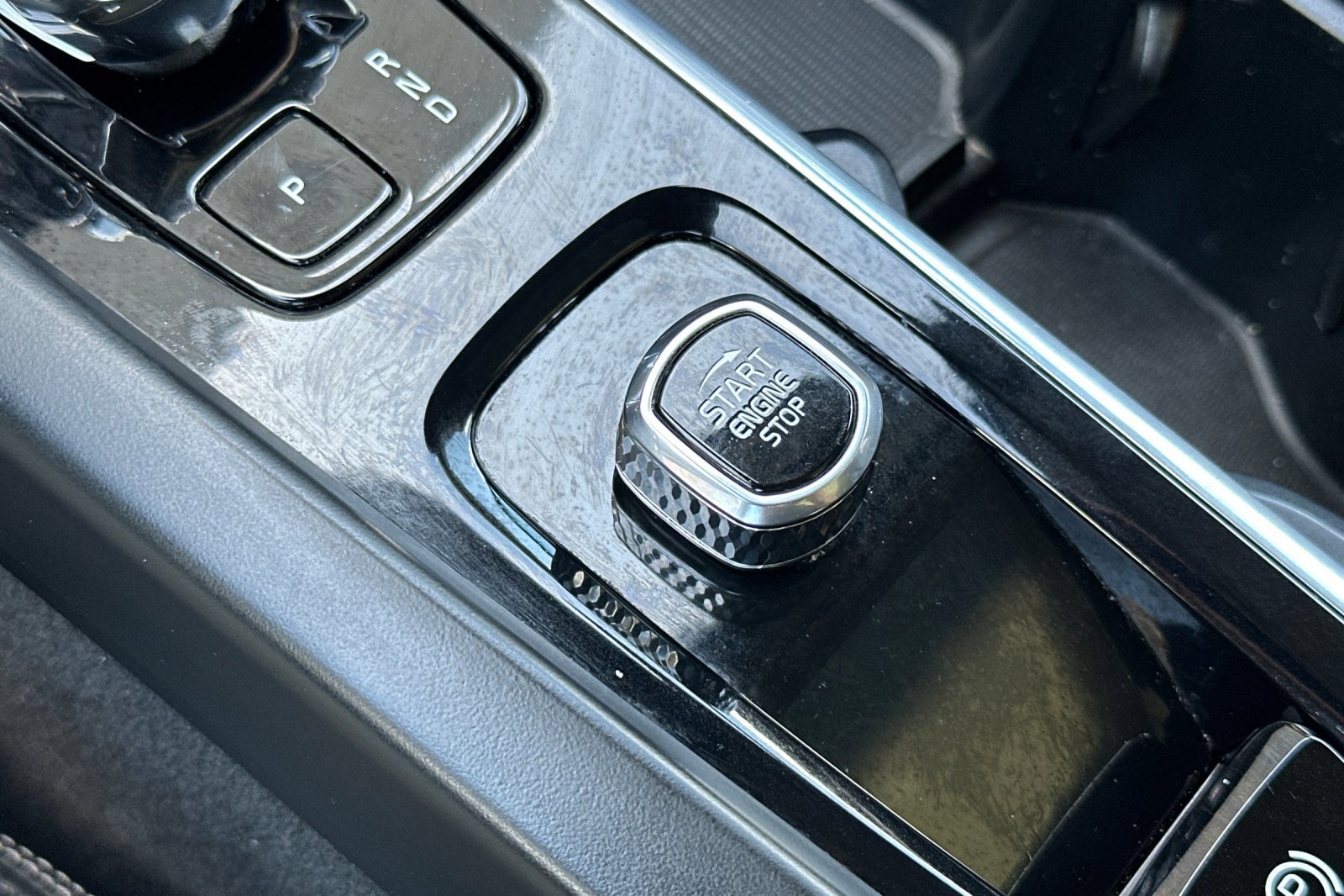 Certified 2023 Volvo XC60 T8 Ultimate AWD/4WD image 27