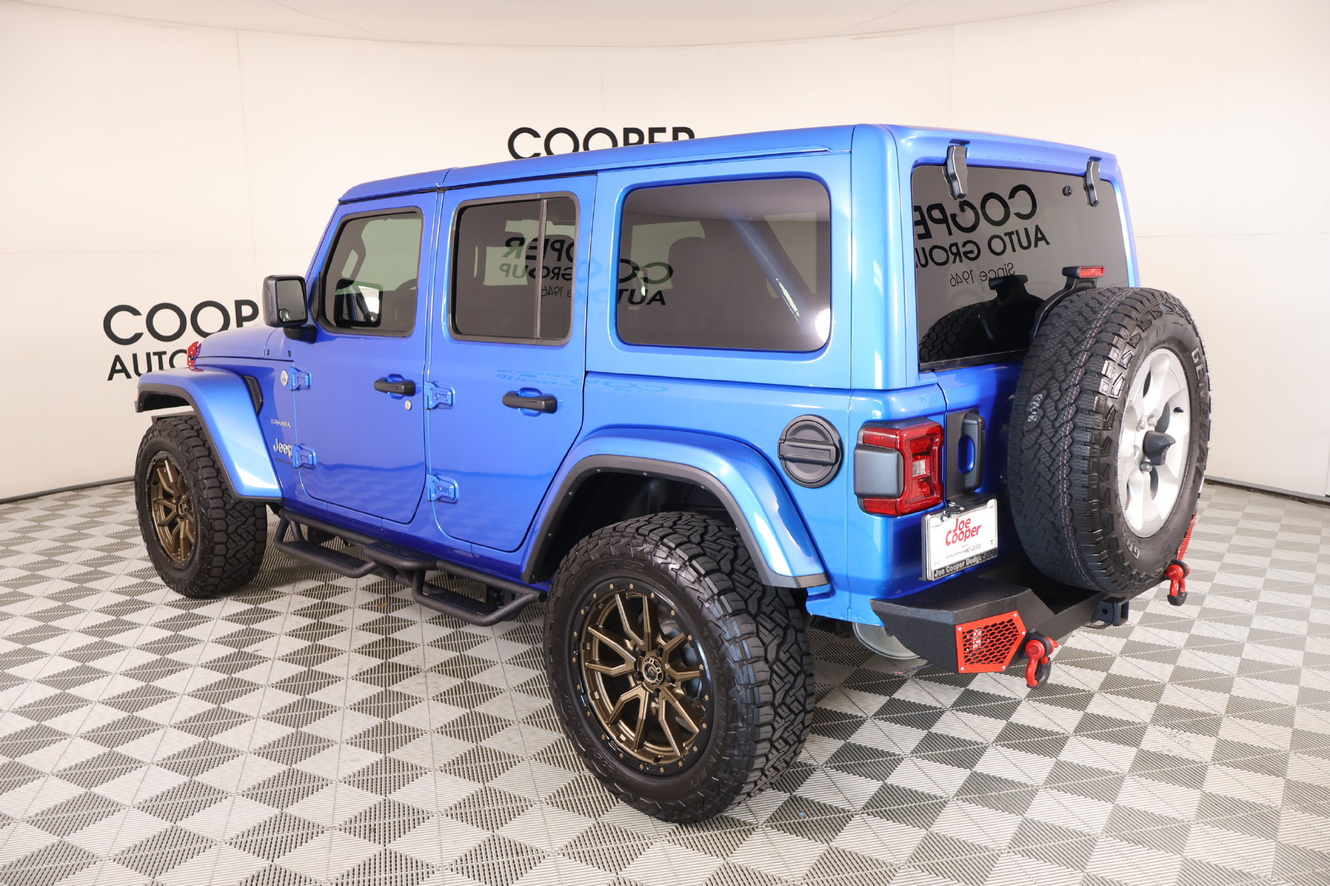 Used 2024 Jeep Wrangler Unlimited Sahara AWD/4WD image 22