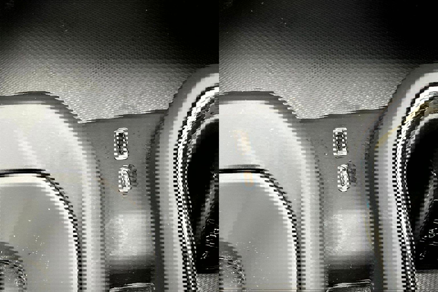 Certified 2022 GMC Sierra 1500 AT4 w/ AT4 Premium Package image 29