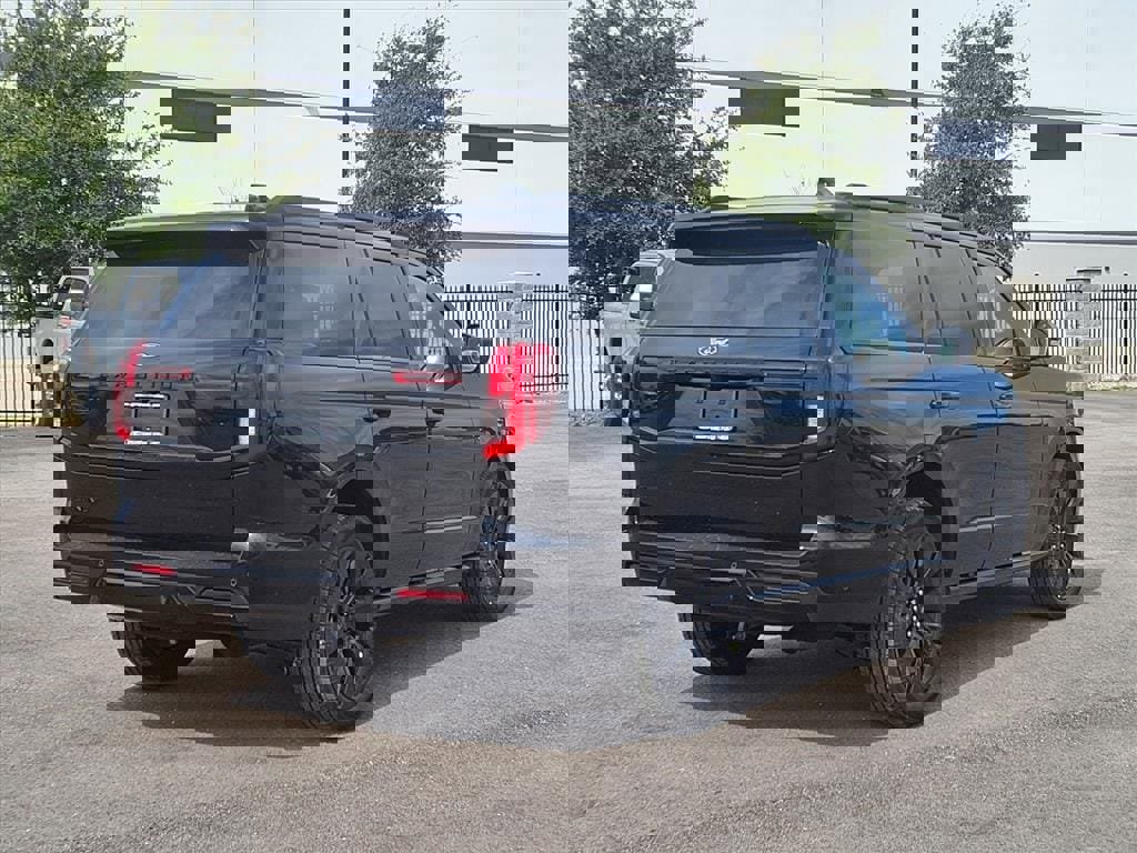 New 2025 Ford Expedition Platinum w/ Stealth Appearance Package image 4