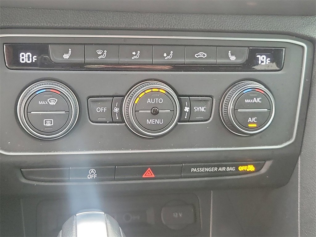 Used 2020 Volkswagen Atlas Cross Sport SE w/ Towing Package image 18