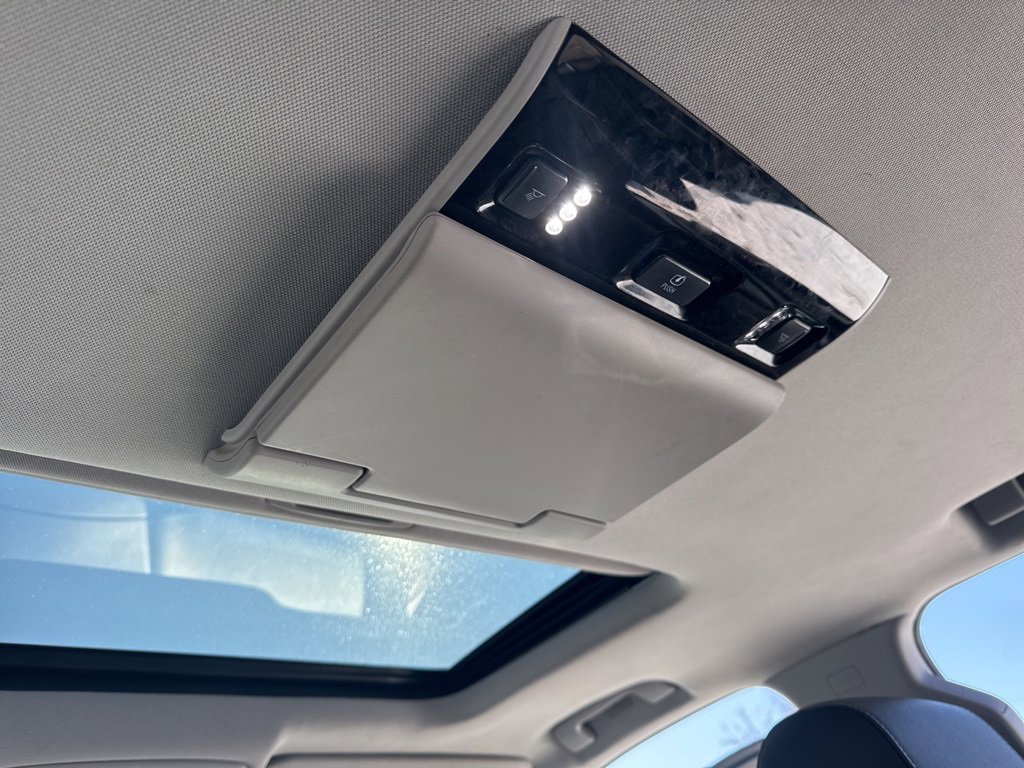 Used 2018 Chevrolet Tahoe Premier image 27