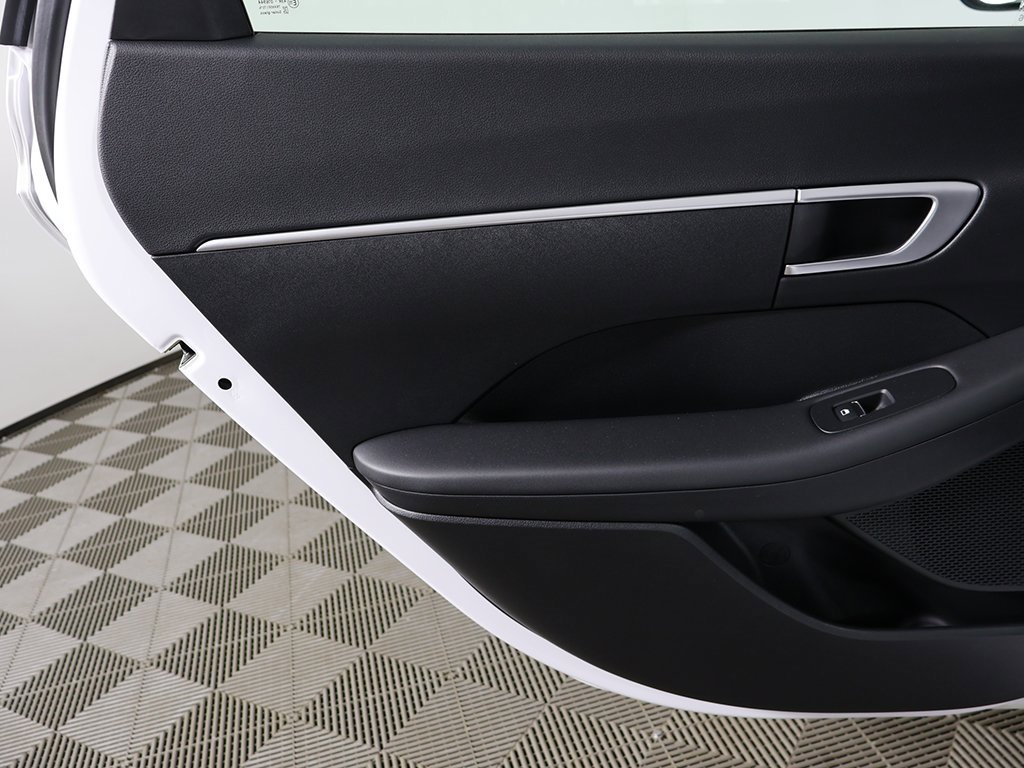 Used 2025 Hyundai Sonata SE image 19
