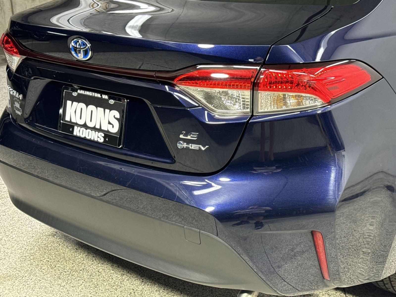 Used 2025 Toyota Corolla LE FWD image 27