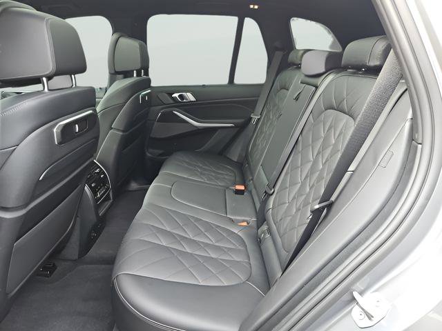 Used 2024 BMW X5 M60i image 19