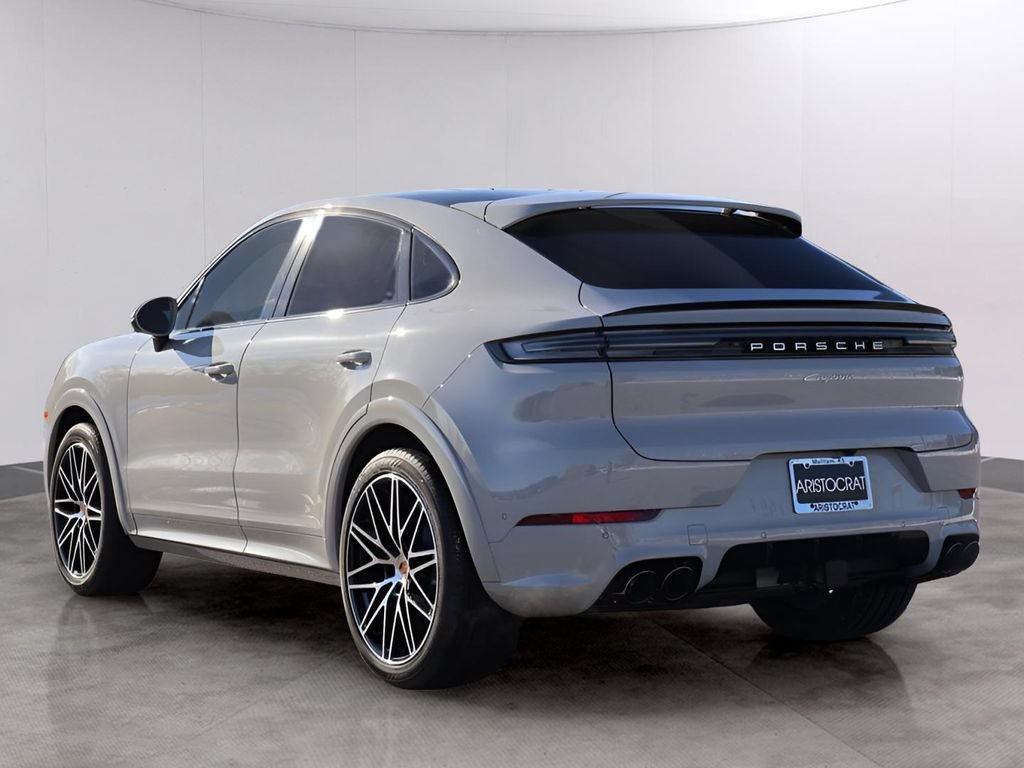 New 2026 Porsche Cayenne Coupe AWD/4WD image 3