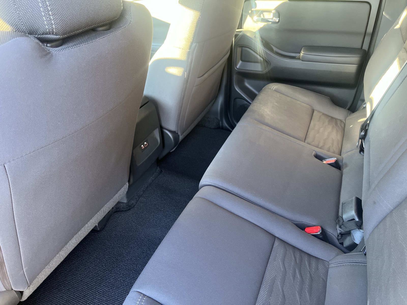 Used 2023 Nissan Frontier SV w/ Tow Package image 14