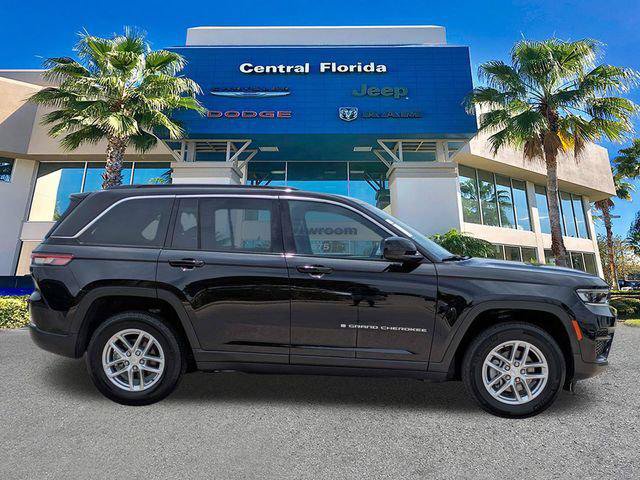 Certified 2024 Jeep Grand Cherokee Laredo X w/ Luxury Tech Group I AWD/4WD image 4