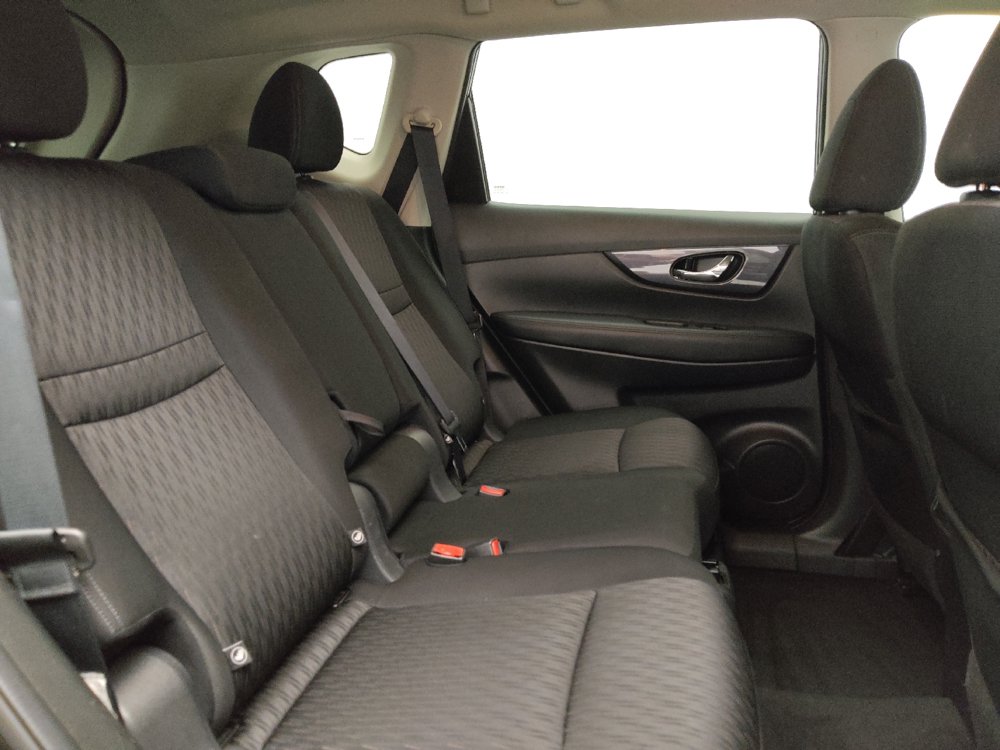 Used 2019 Nissan Rogue S w/ Special Edition Package FWD image 19