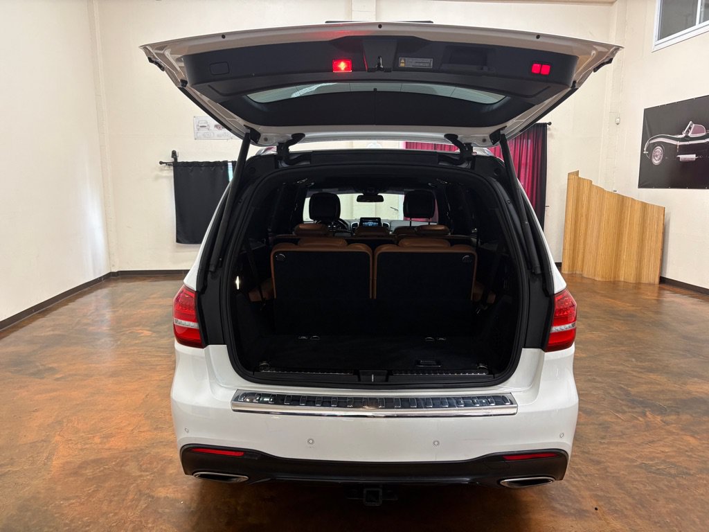 Used 2017 Mercedes-Benz GLS 550 4MATIC image 29