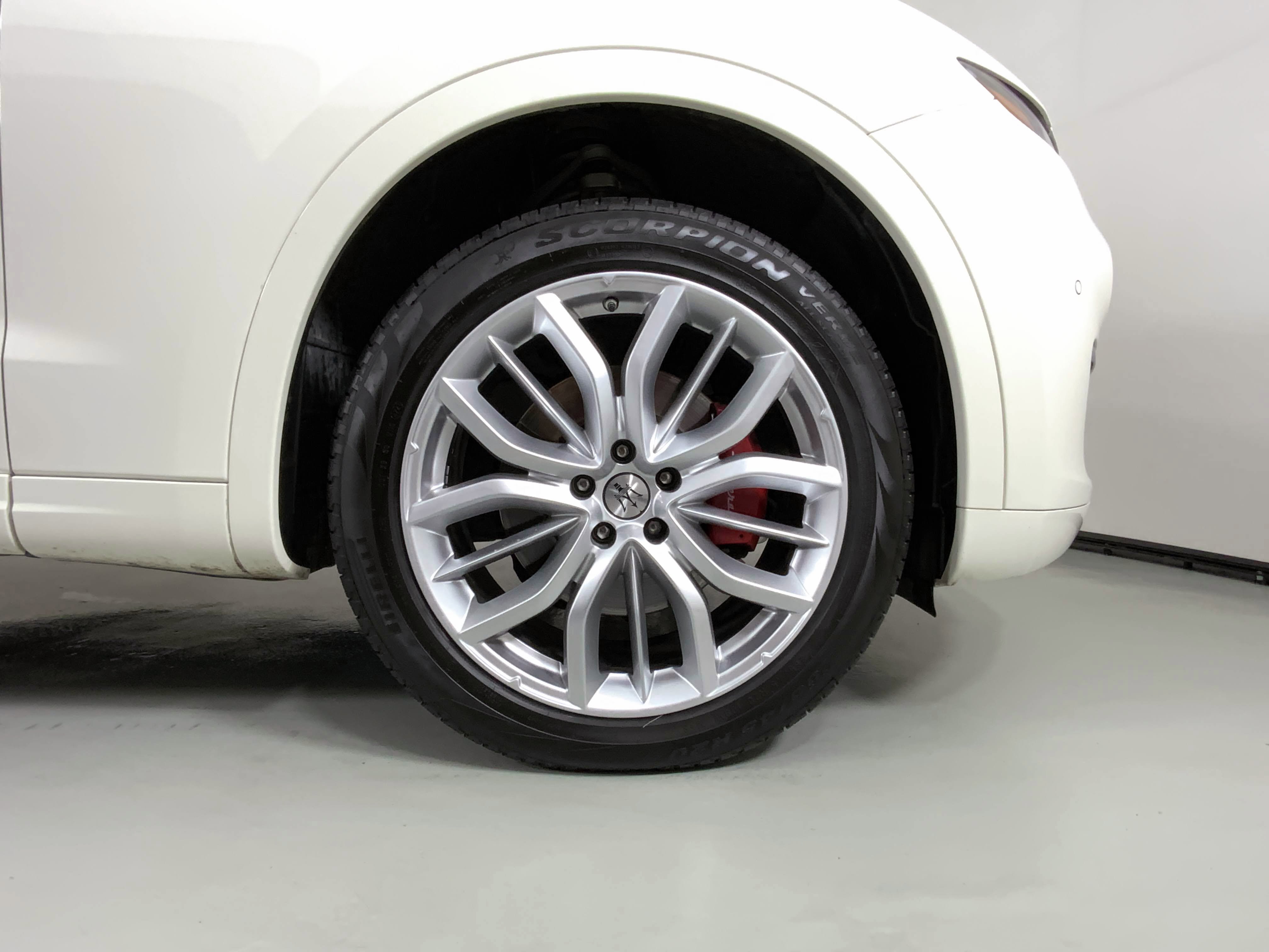 Certified 2022 Maserati Levante GT image 6