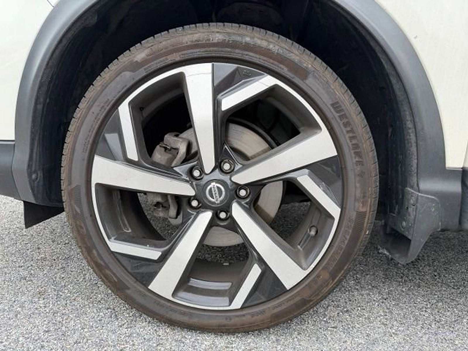 Used 2020 Nissan Rogue Sport SL w/ Premium Package AWD/4WD image 22