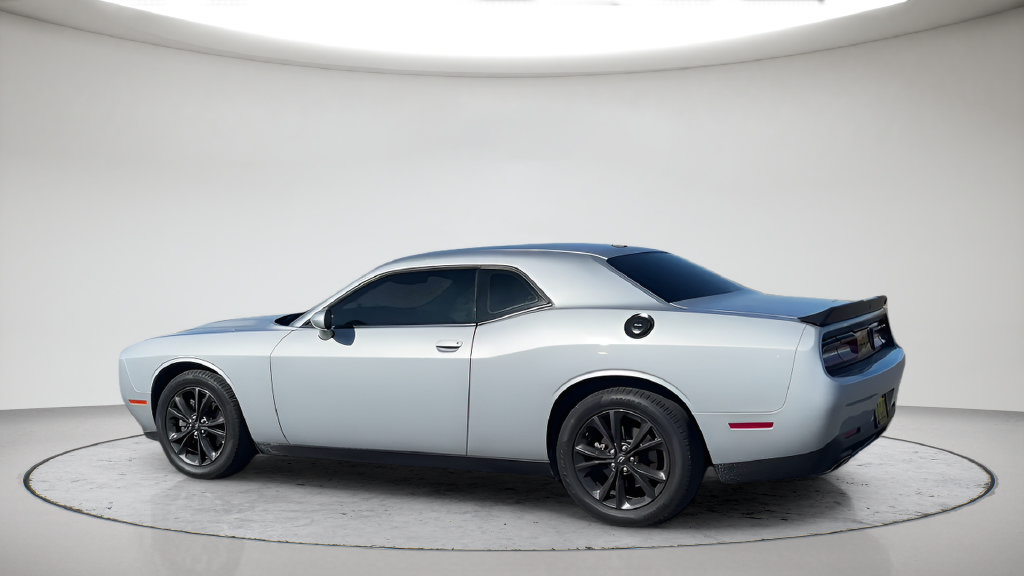 Used 2020 Dodge Challenger SXT w/ Driver Convenience Group AWD/4WD image 18