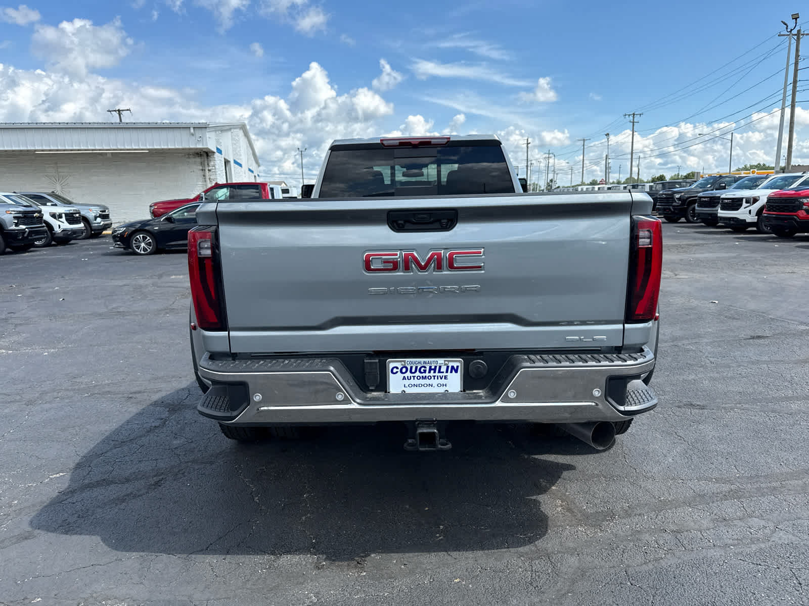 New 2026 GMC Sierra 3500 SLE w/ Preferred Package AWD/4WD image 4