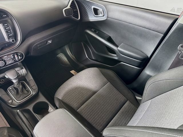 Used 2020 Kia Soul S FWD image 24