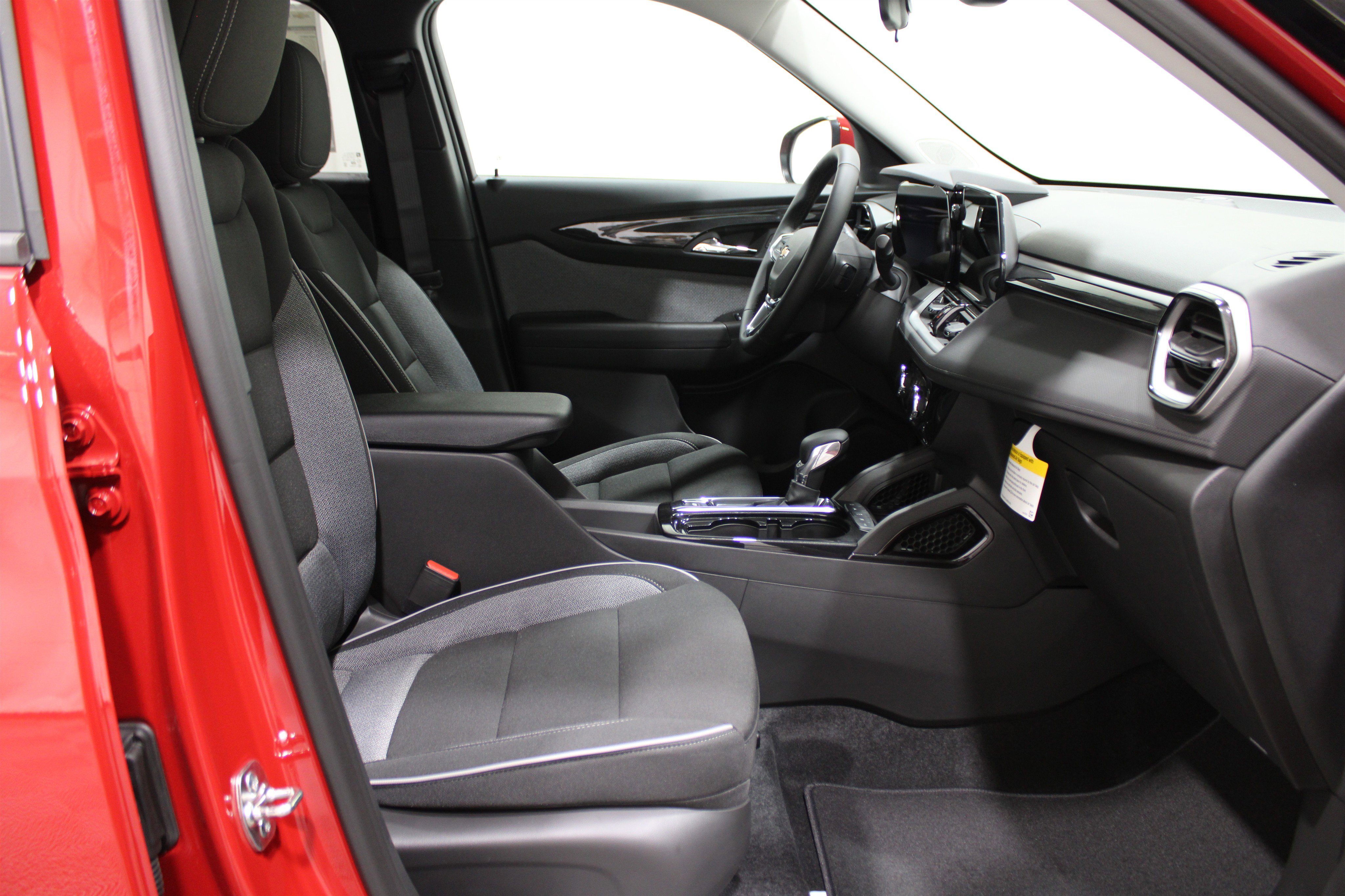 New 2026 Chevrolet TrailBlazer LT w/ LT Cold Weather Package image 32