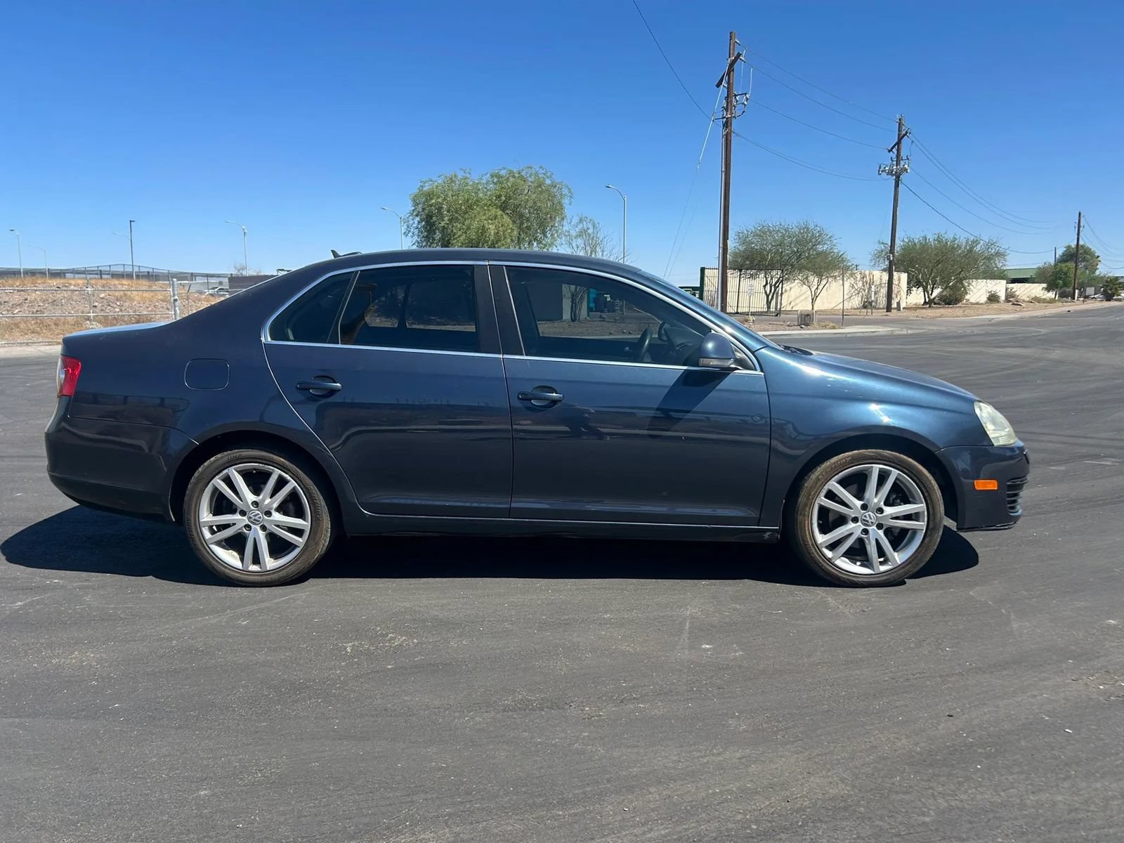 Used 2006 Volkswagen Jetta TDI FWD image 4