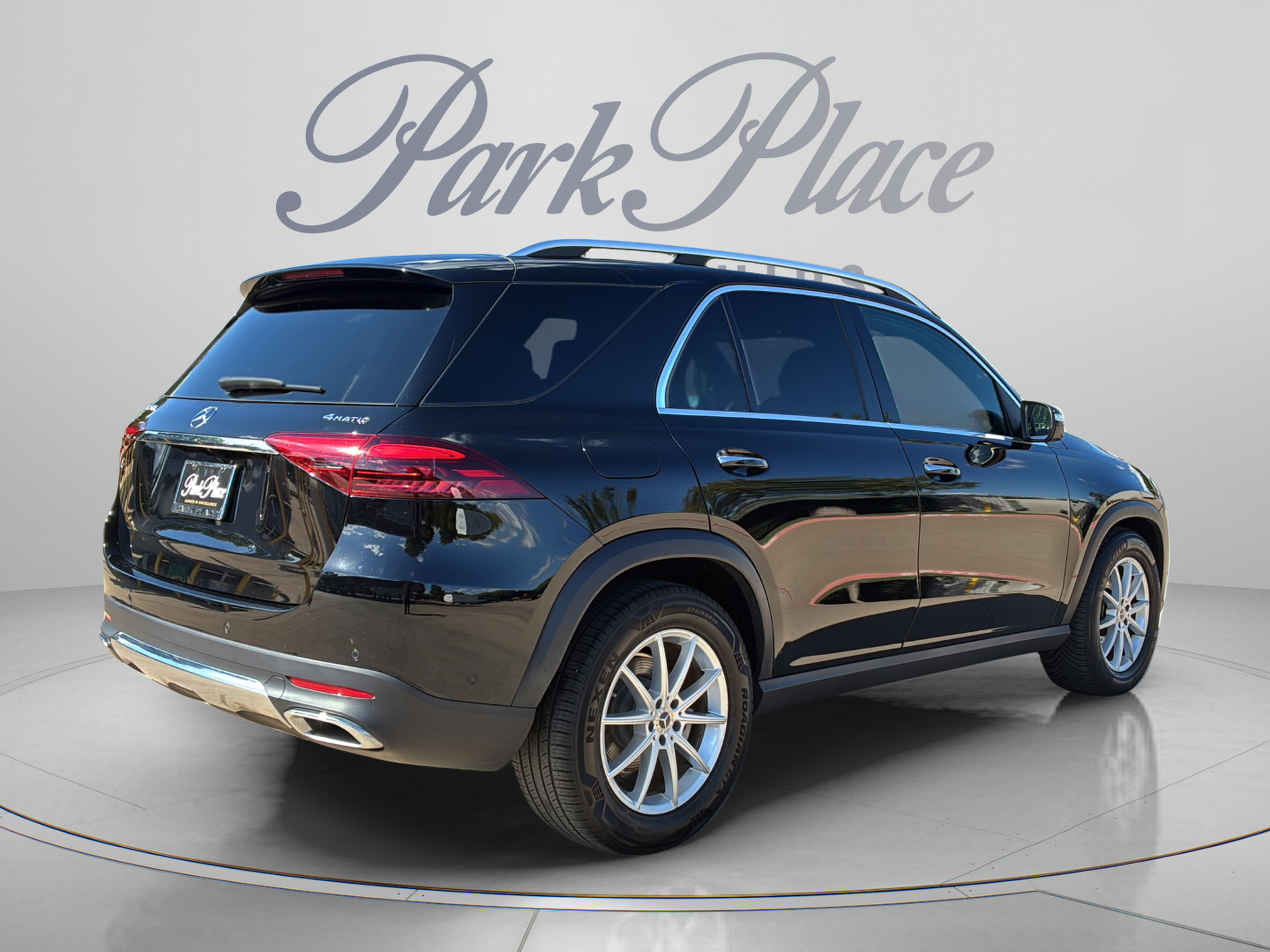 Used 2025 Mercedes-Benz GLE 350 4MATIC image 5