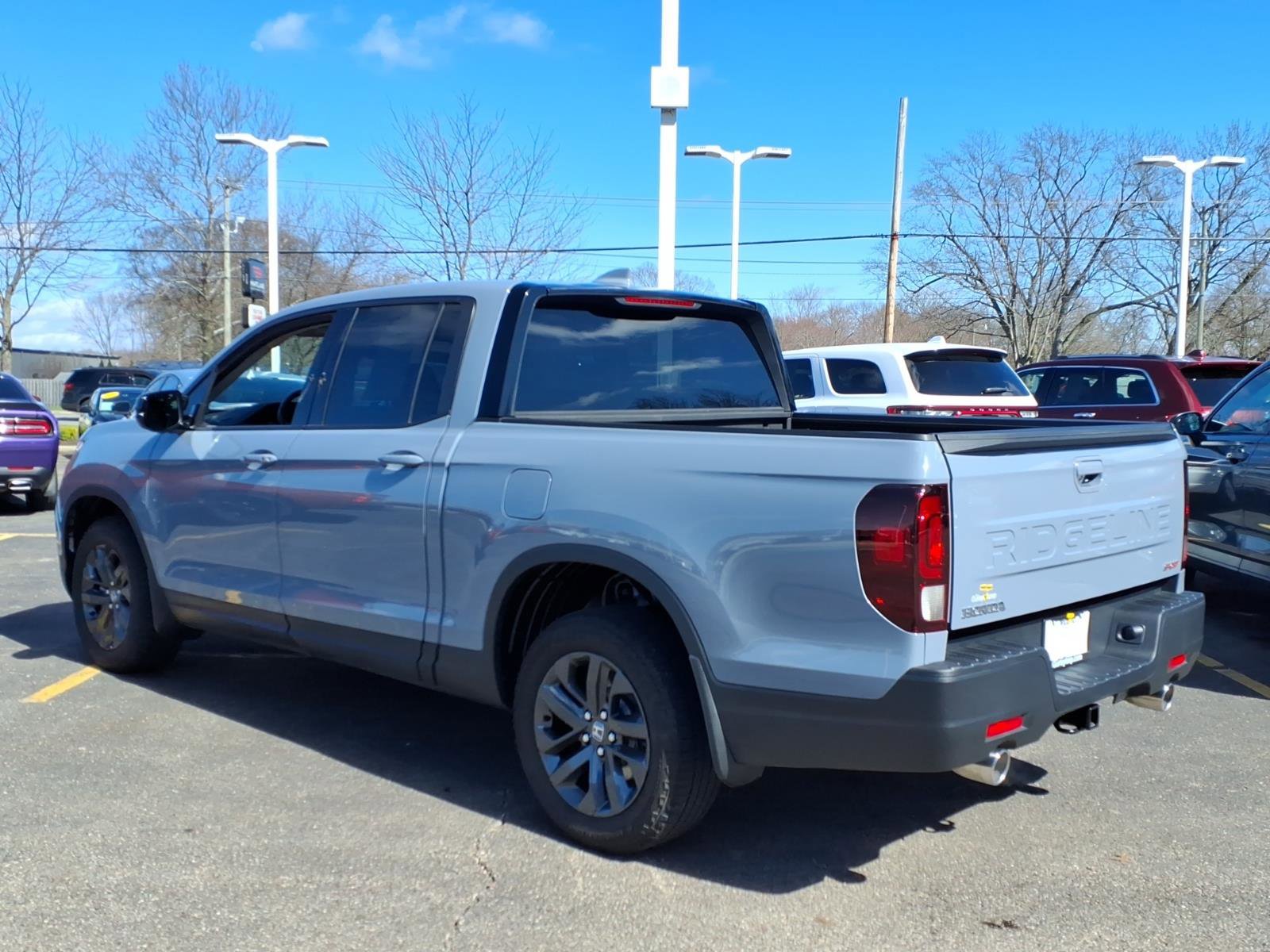 Certified 2025 Honda Ridgeline Sport image 9