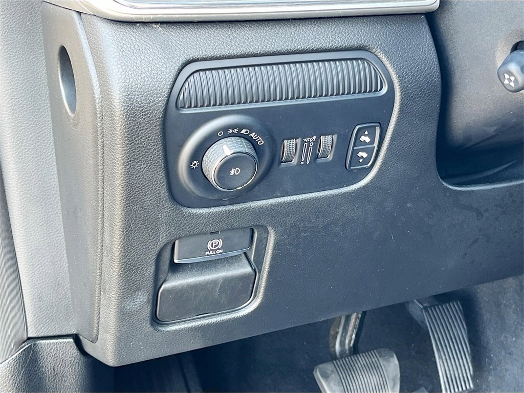 Used 2023 Jeep Wagoneer Series III w/ Preferred Equipment Group image 10