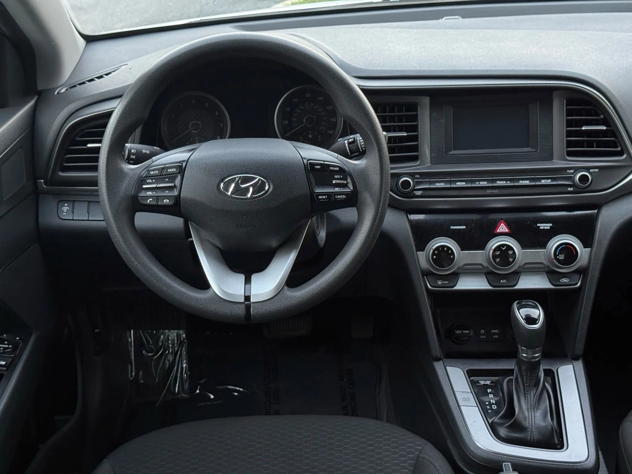 Used 2019 Hyundai Elantra SE image 27