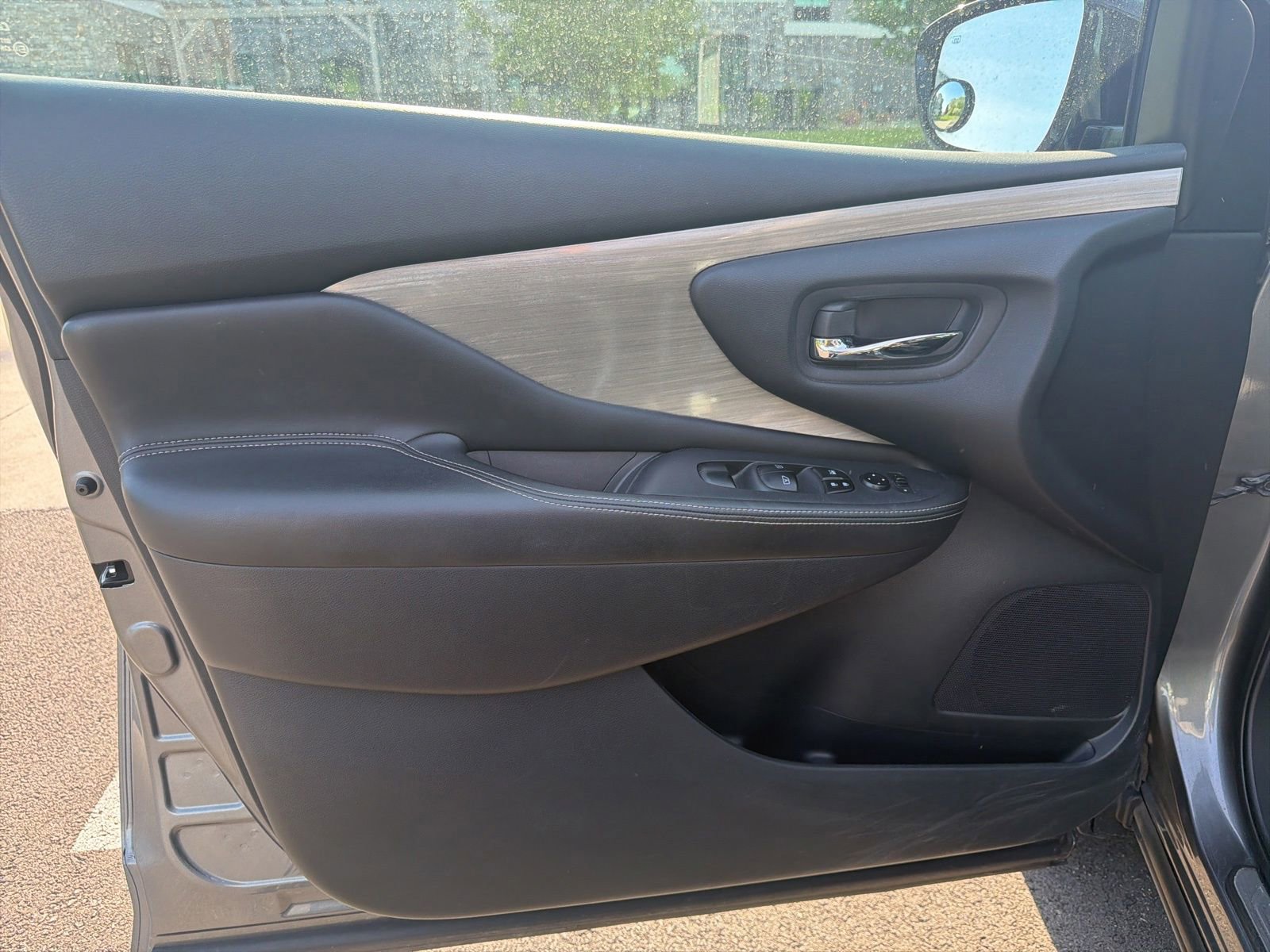 Used 2015 Nissan Murano SV AWD/4WD image 8