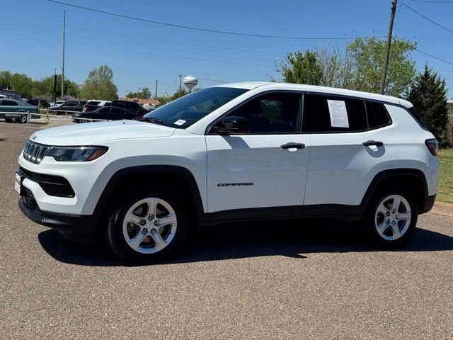 Used 2023 Jeep Compass Sport AWD/4WD image 3