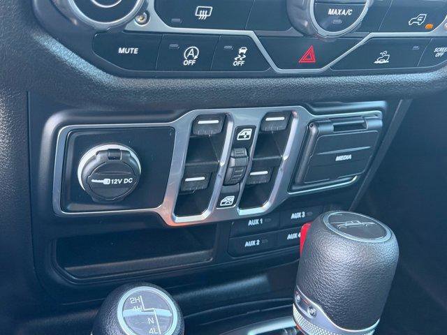 Used 2025 Jeep Gladiator Sport AWD/4WD image 28