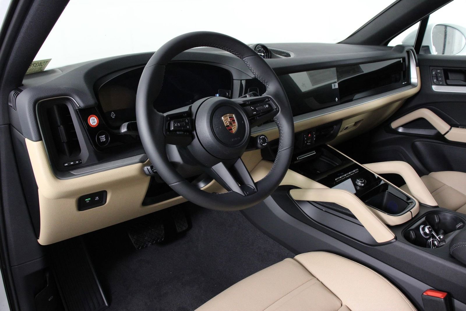 New 2026 Porsche Cayenne Coupe image 4