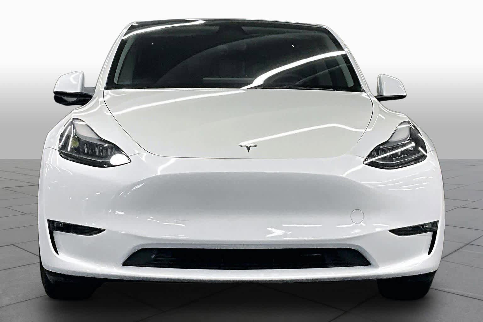 Used 2023 Tesla Model Y Performance AWD/4WD image 3