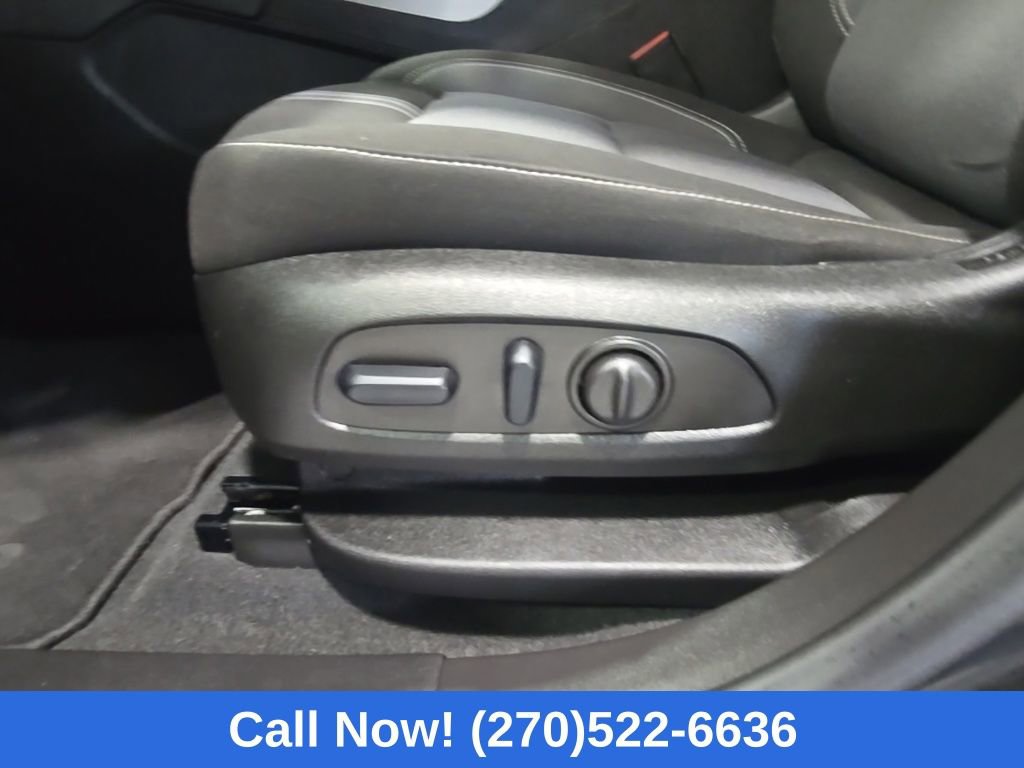 Used 2024 Chevrolet Blazer LT w/ Convenience Package image 14