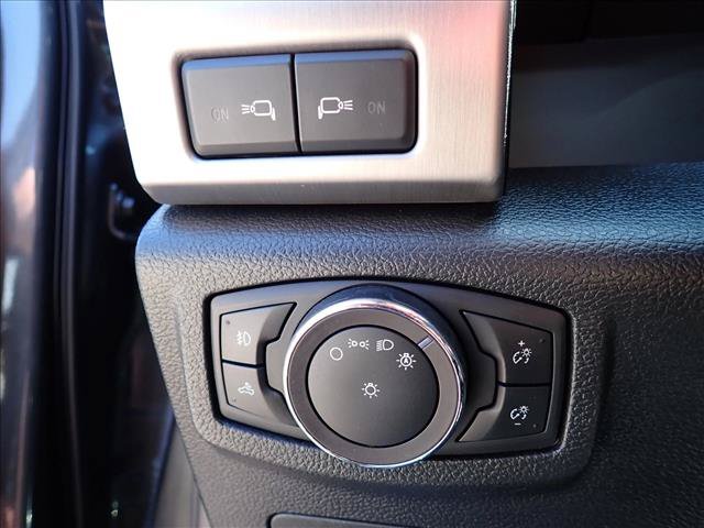 Used 2019 Ford F150 Platinum w/ Equipment Group 701A Luxury AWD/4WD image 17