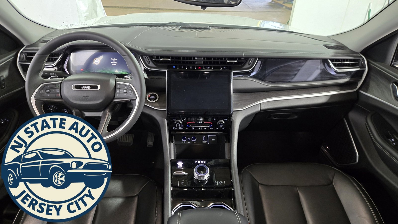 Used 2022 Jeep Grand Cherokee Limited 4xe image 27