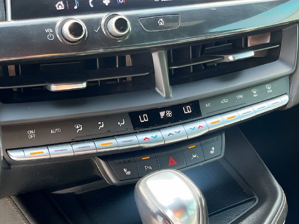 Used 2022 Cadillac CT4 Sport w/ Technology Package AWD/4WD image 15