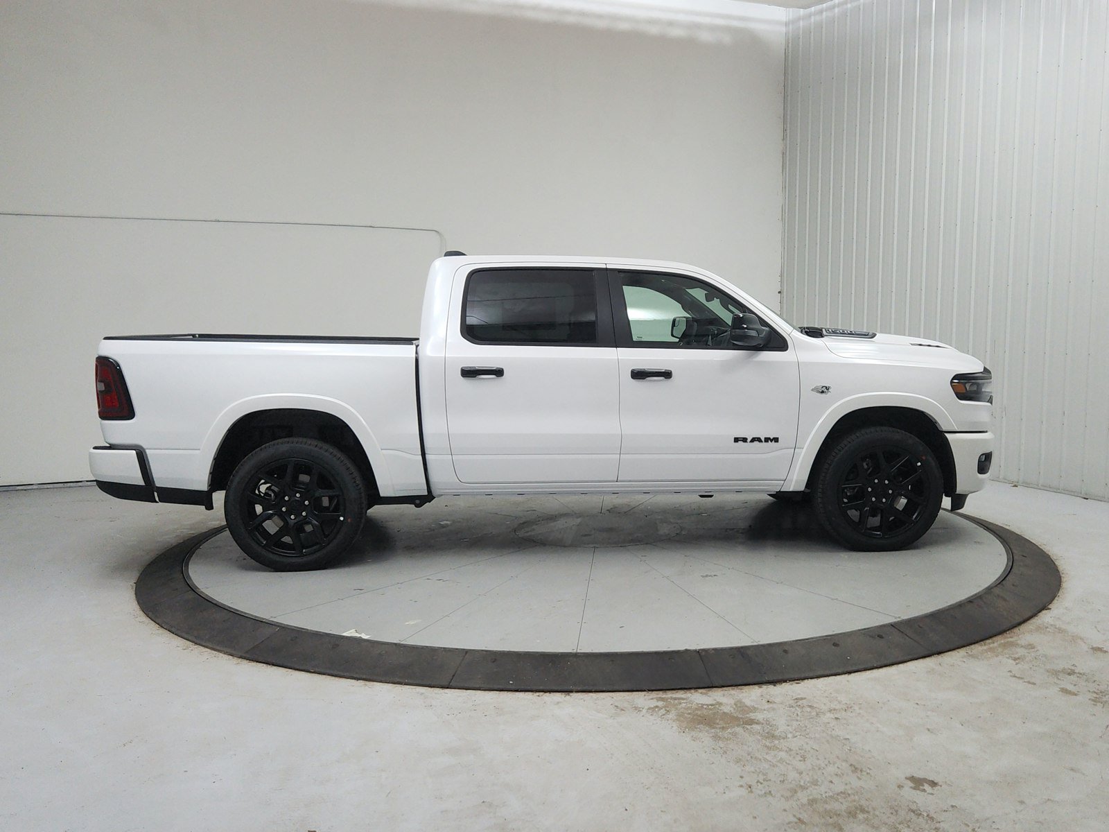 New 2026 RAM 1500 Laramie w/ Night Edition AWD/4WD image 9