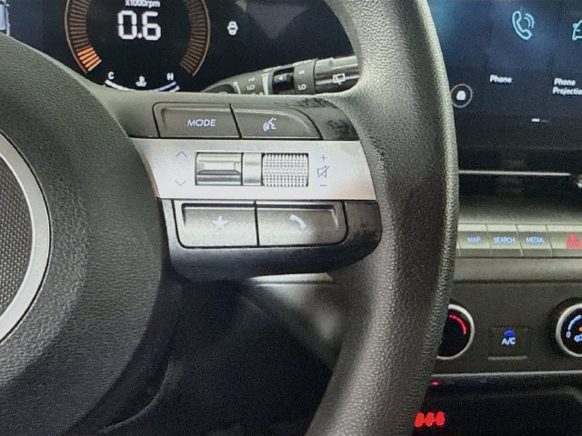 Used 2025 Hyundai Kona SE FWD image 14