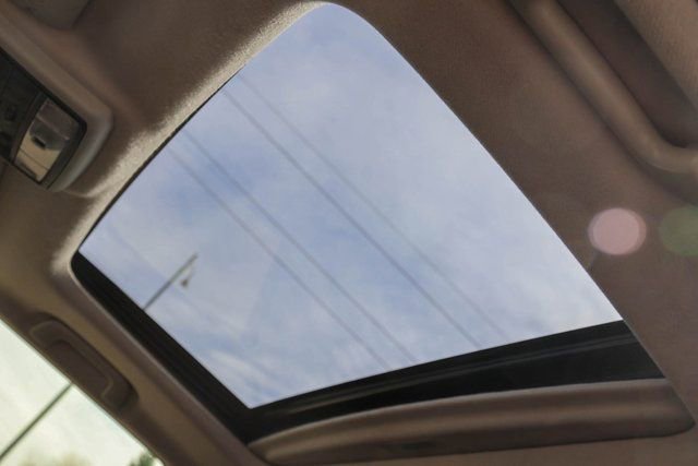 Used 2021 Toyota 4Runner Venture w/ Moonroof Package image 11