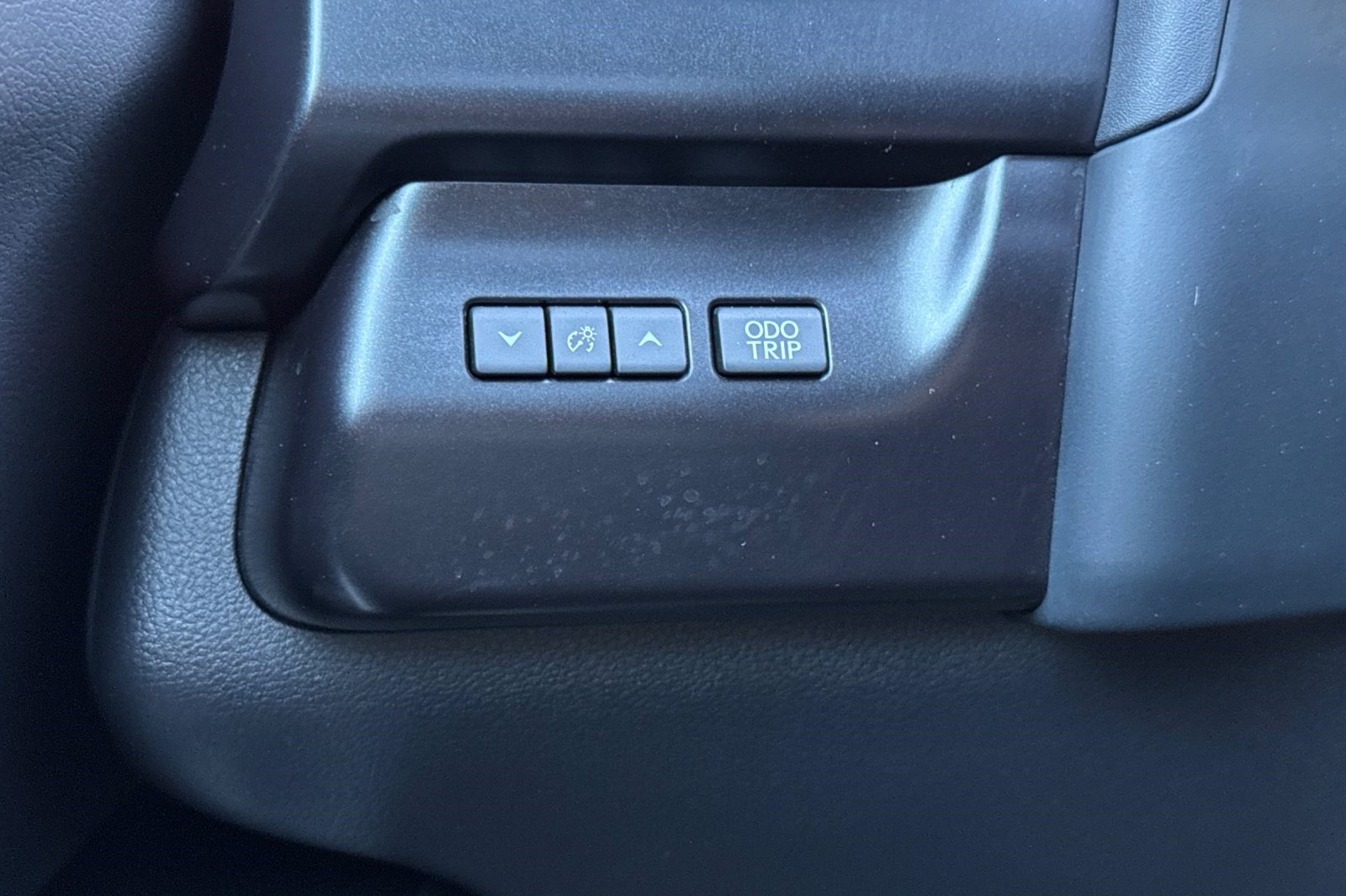 Certified 2025 Lexus UX 300h FWD w/ Accessory Package (Z2) image 36