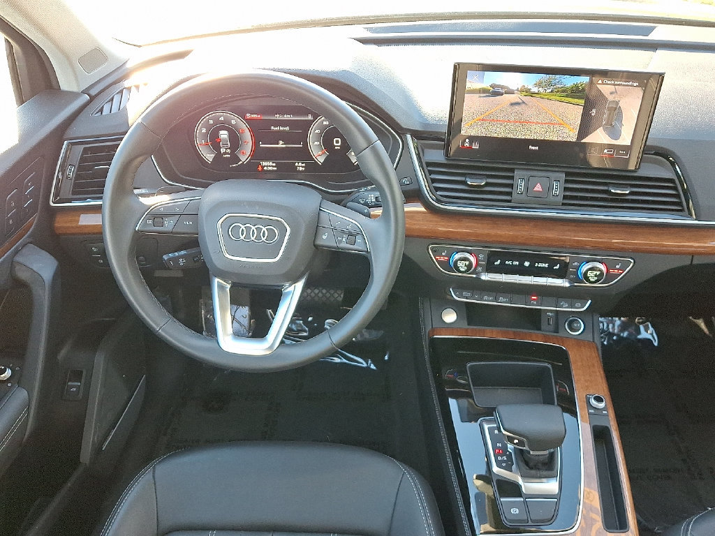 Certified 2023 Audi Q5 Premium AWD/4WD image 12