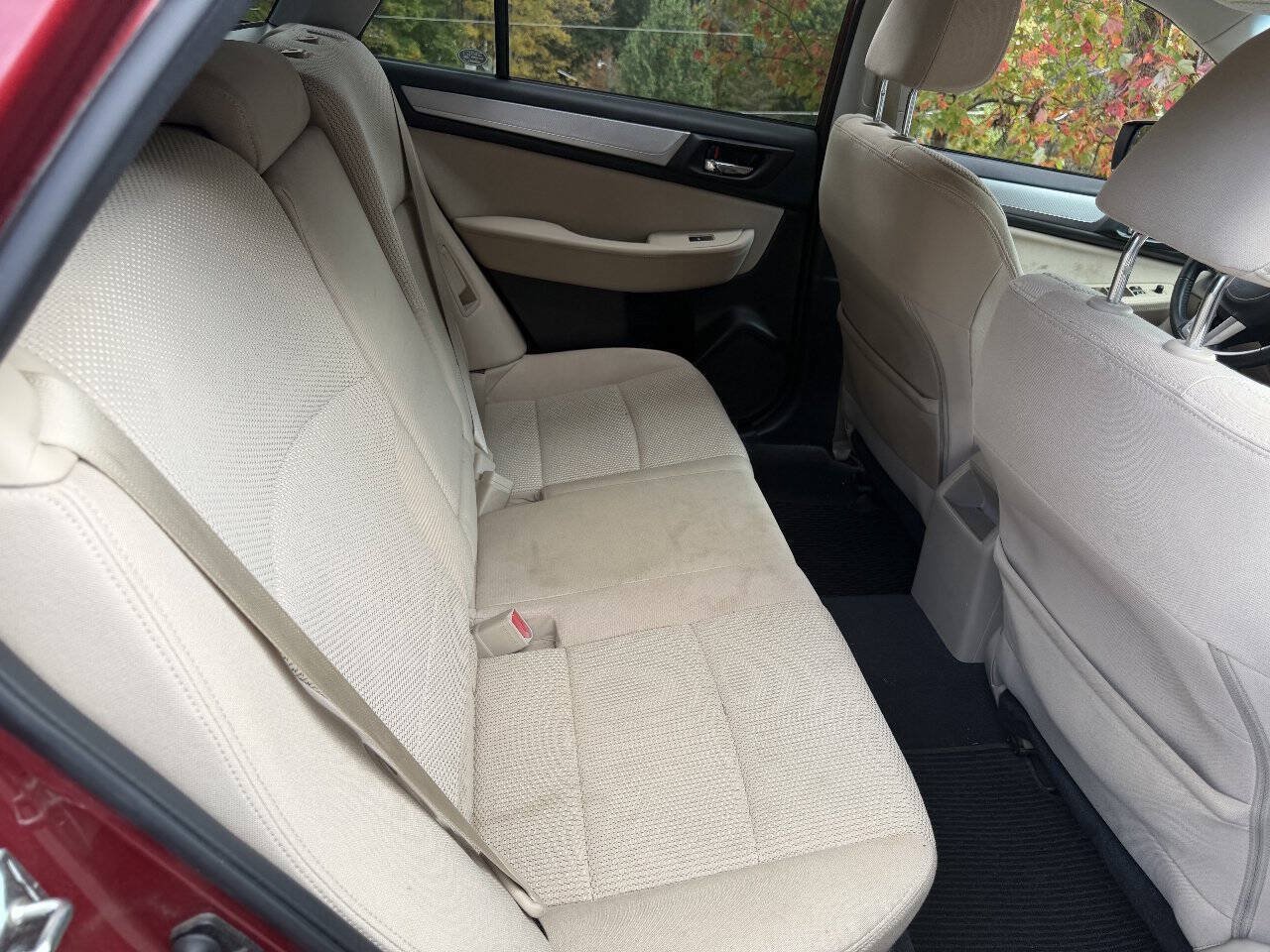 Used 2017 Subaru Outback 2.5i Premium AWD/4WD image 17